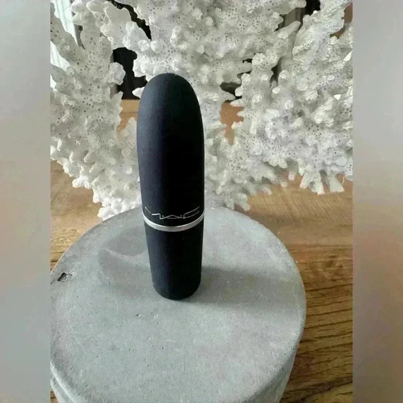 MAC Powder Kiss Lipstick ~ Sultry Move (921) ~ NEW in box! - Picture 8 of 11